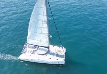 Entre îles secrètes et mouillages sauvages