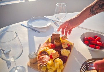 Gastronomie Marine : L'accord parfait entre voile et terroir local