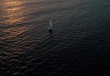Votre croisière privée vers Houat, Hoëdic et Belle-Île à bord du catamaran